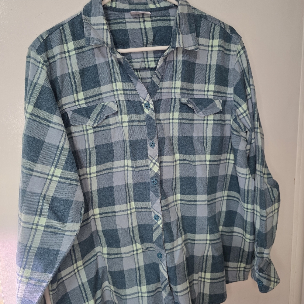Columbia Women’s 2X Plaid Flannel Shirt Blue Green Button Down Plus Size